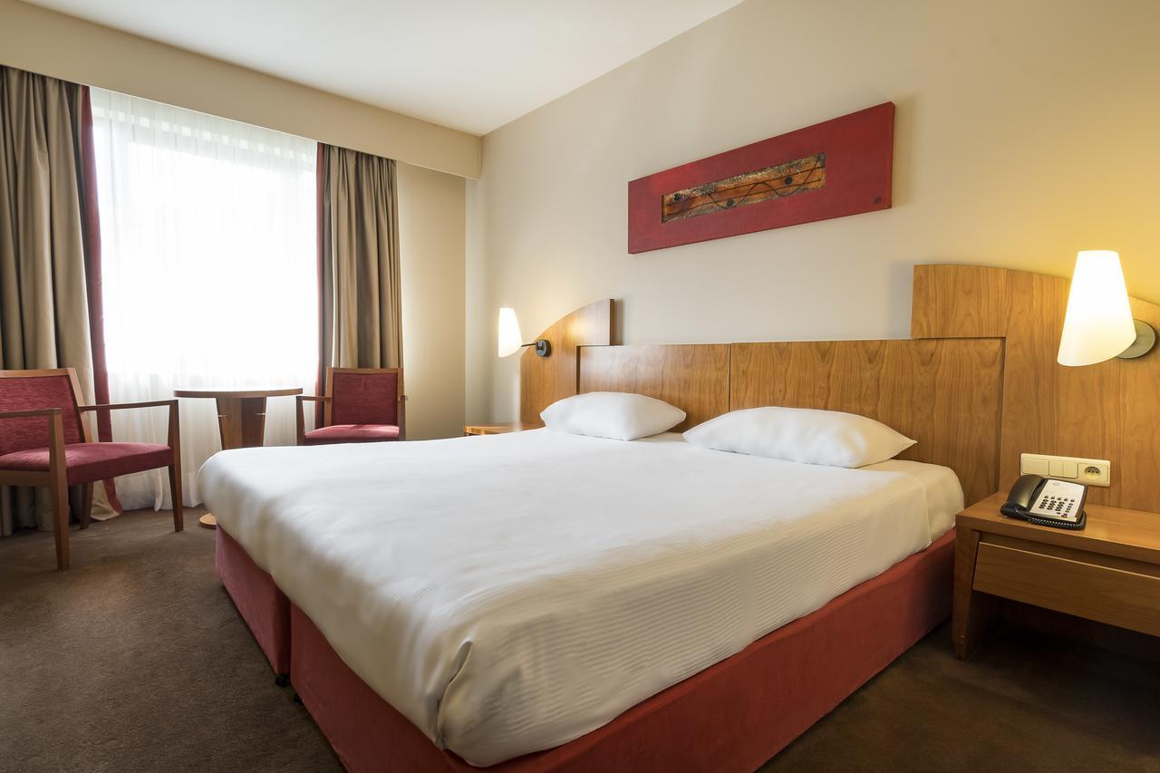 Astoria Hotel Antwerpen Bagian luar foto