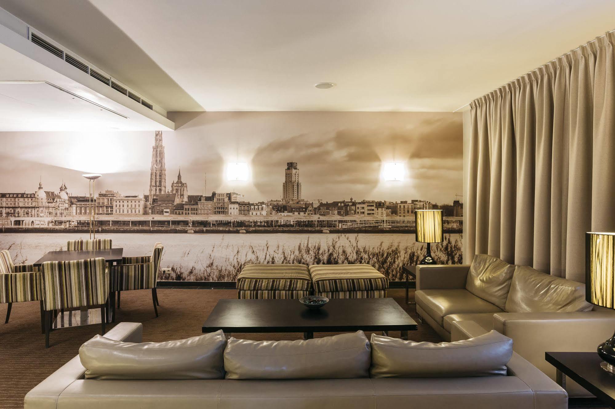 Astoria Hotel Antwerpen Bagian luar foto